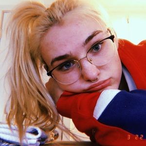 Meet your Posher, Bella